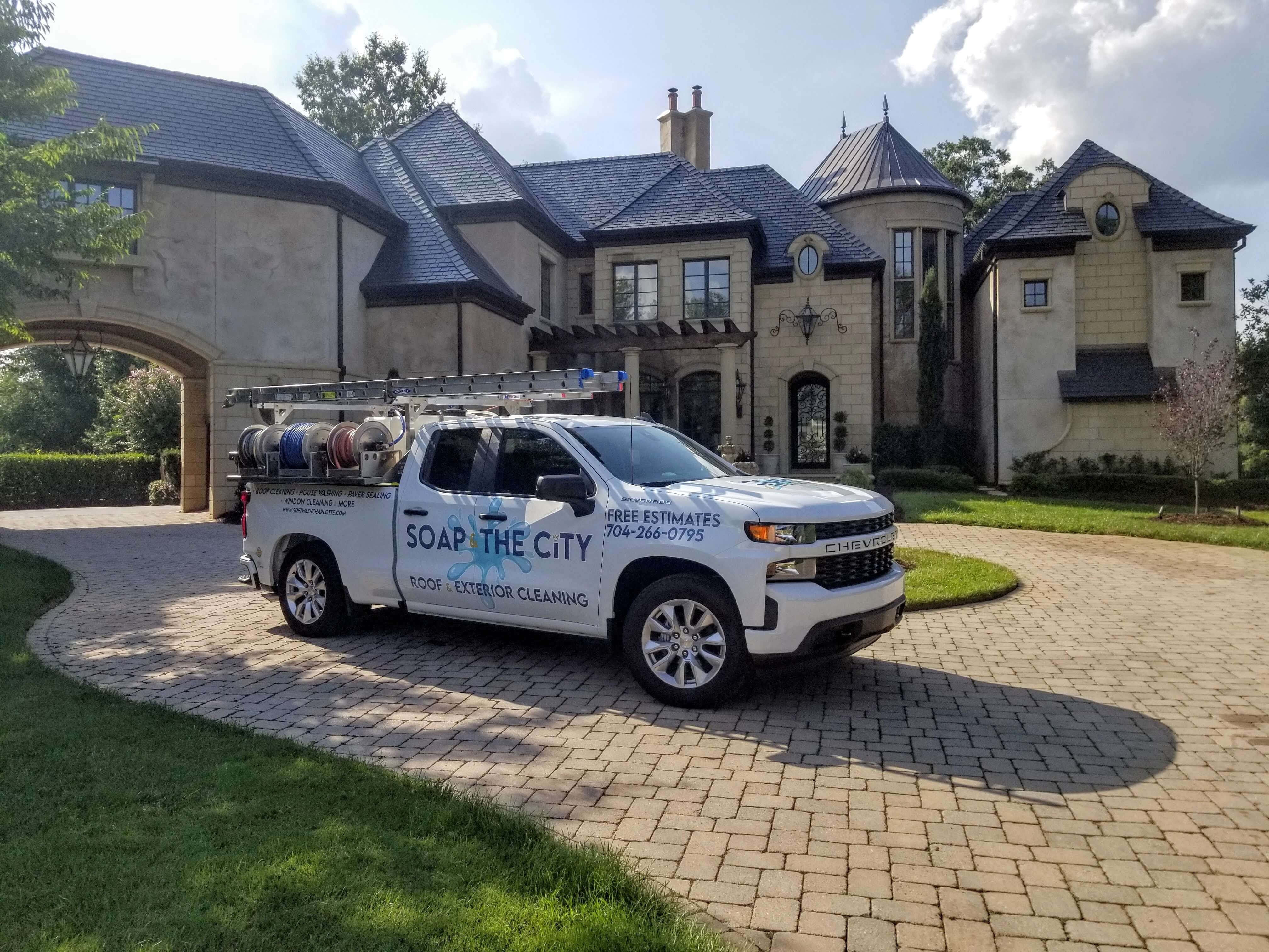 Professional exterior cleaning in Charlotte