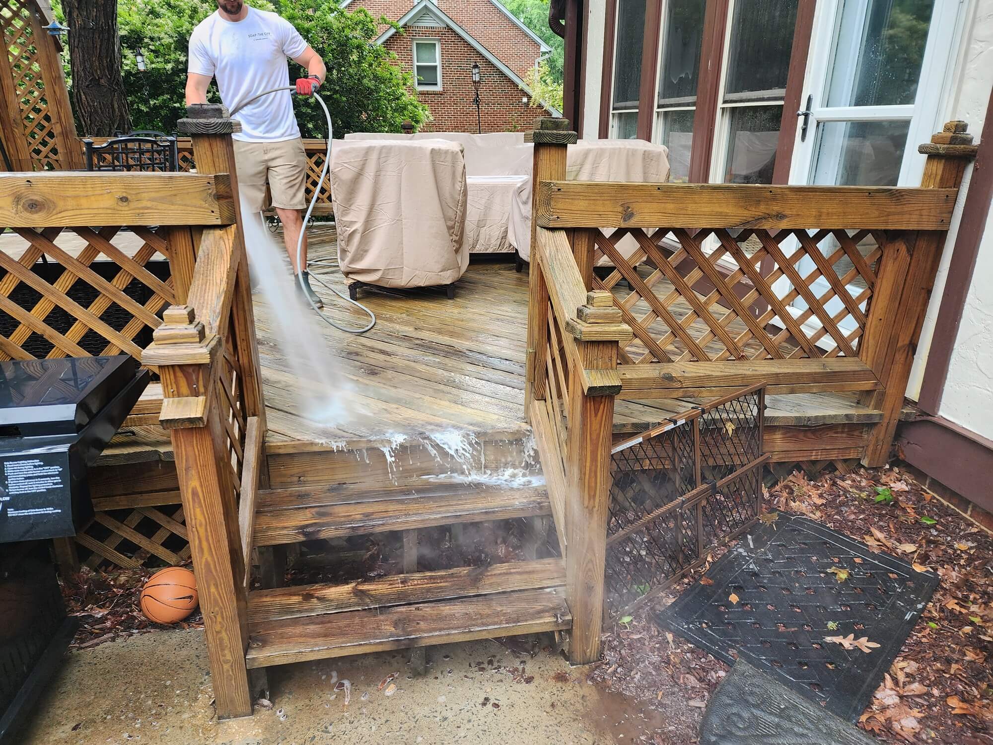 Professional deck cleaning service